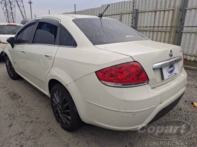 2016 FIAT LINEA 