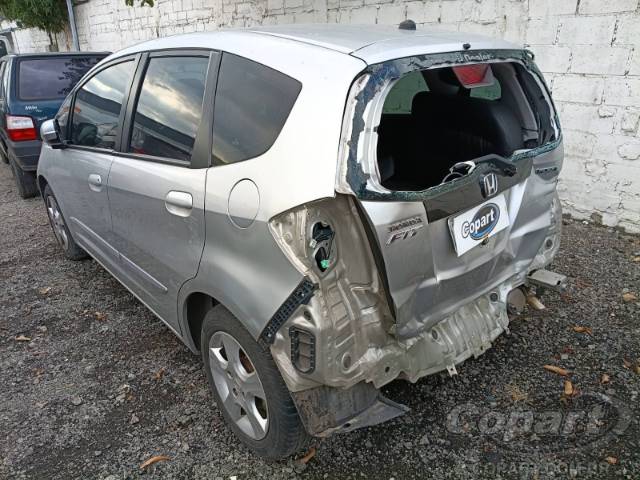 2010 HONDA FIT 