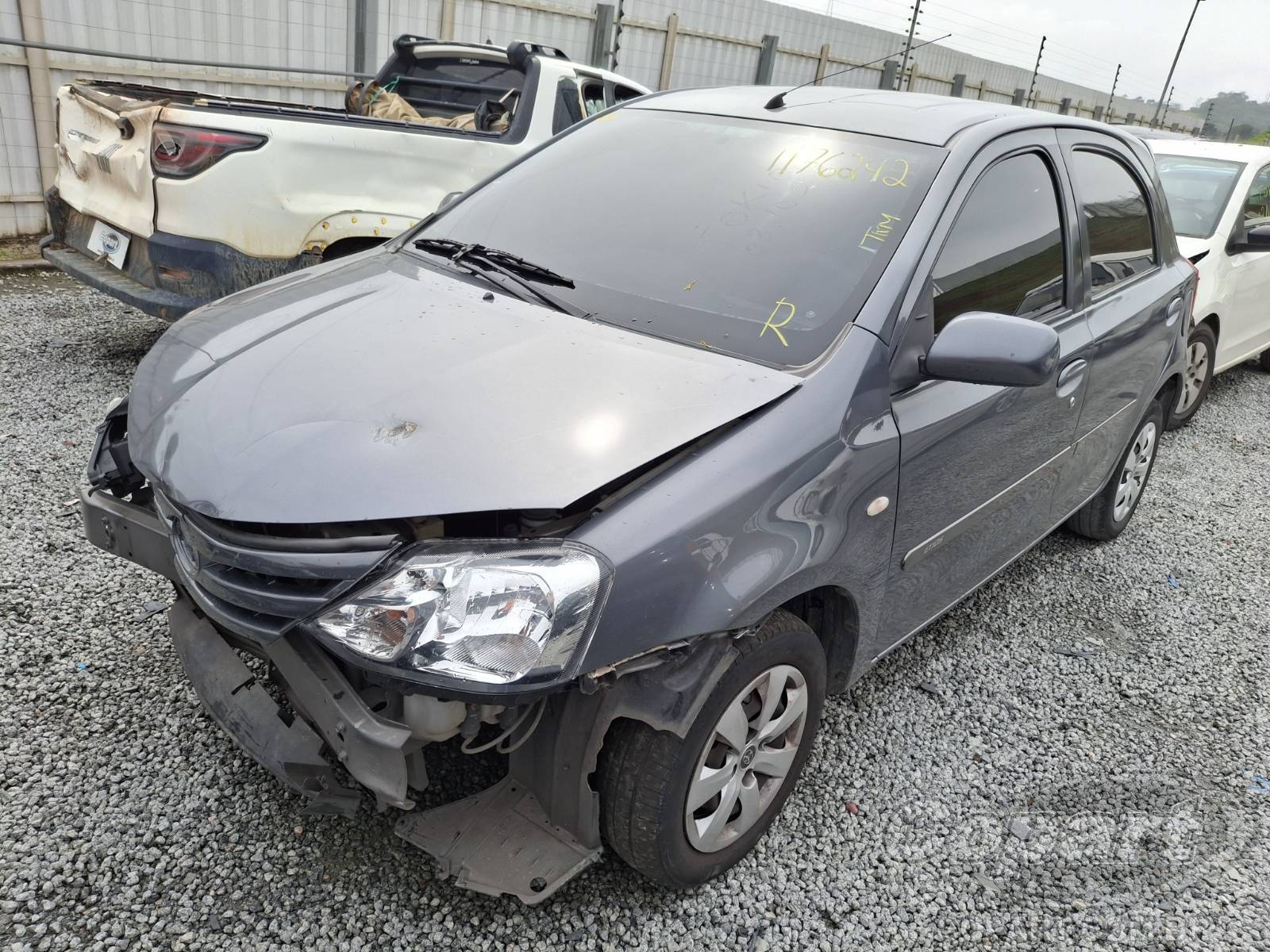 Foto 2: 2013 TOYOTA ETIOS