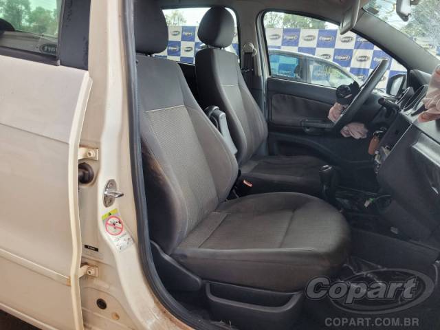 2014 VOLKSWAGEN VOYAGE 
