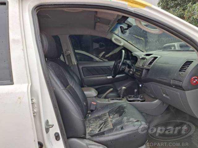 2014 TOYOTA HILUX CD 