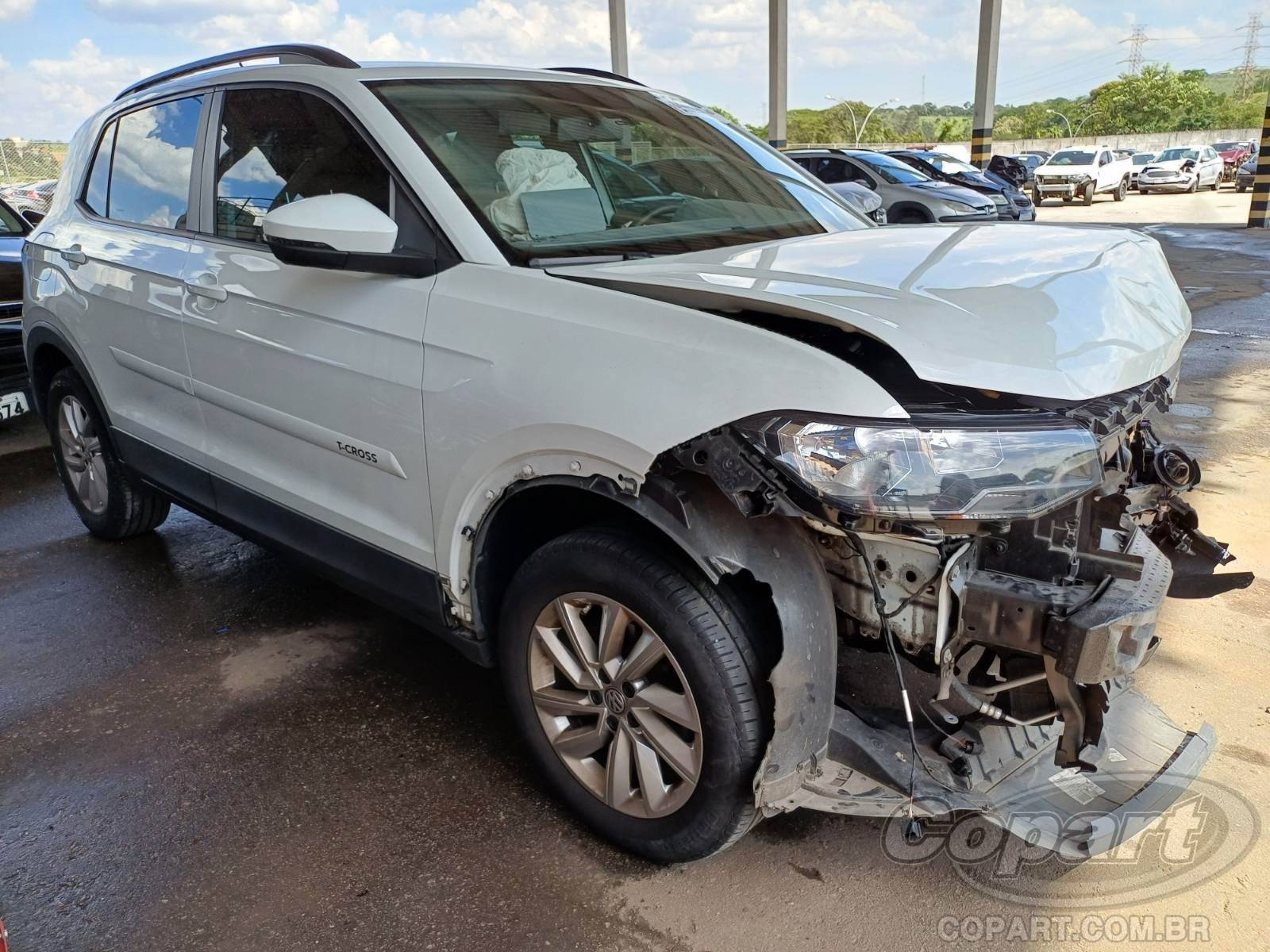 Veículo VW - VolksWagen T-Cross Volkswagen T-Cross Sense 200 AT 1.0 12V TSI Turbo 2020 Colisão Média Monta 2020 em leilão