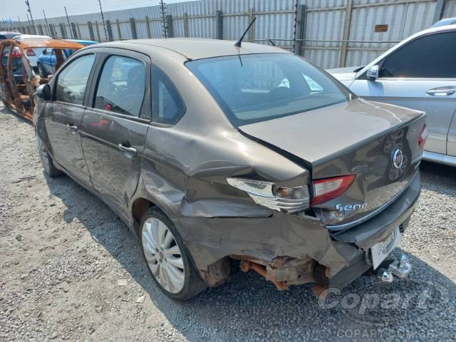 2015 FIAT GRAND SIENA 