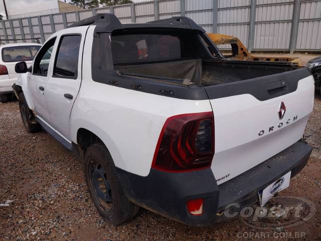 2017 RENAULT DUSTER OROCH 