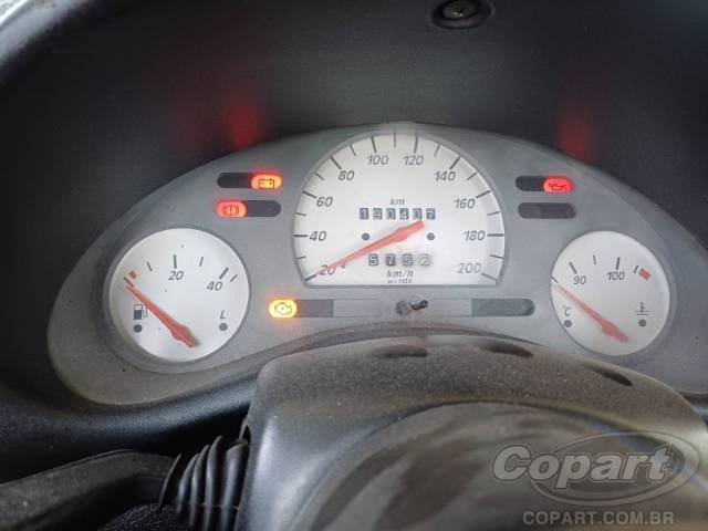 2001 CHEVROLET CORSA 