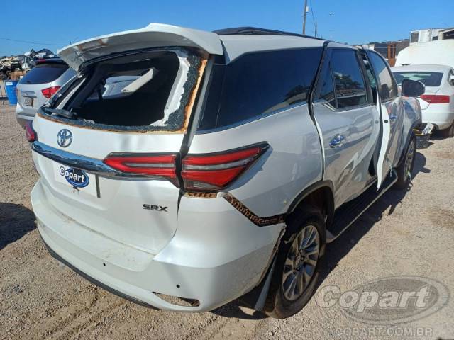2024 TOYOTA SW4 