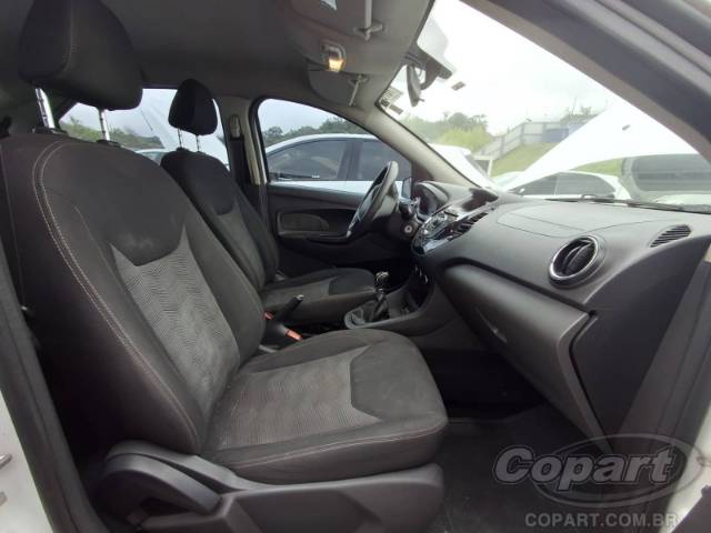 2015 FORD KA SEDAN 