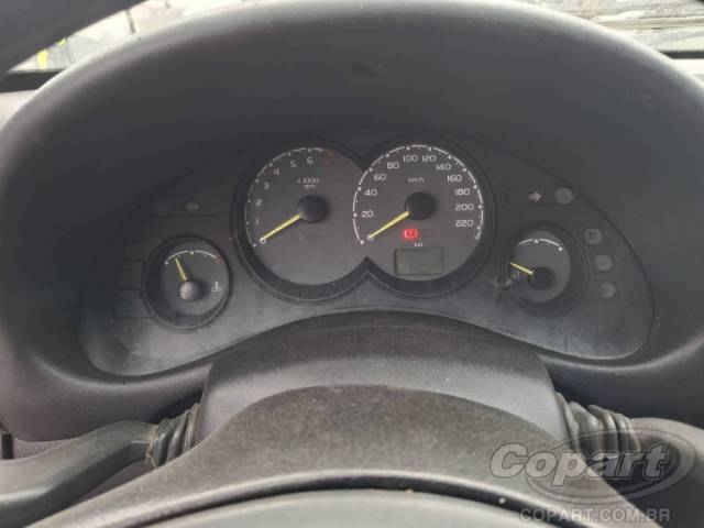2005 CHEVROLET CLASSIC 