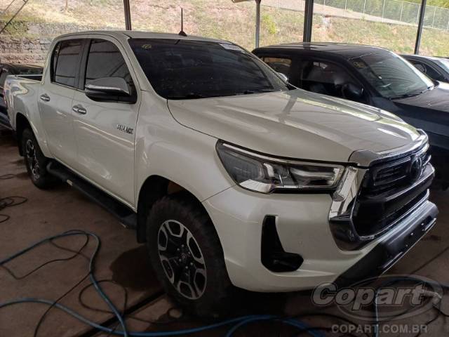 2021 TOYOTA HILUX CD 