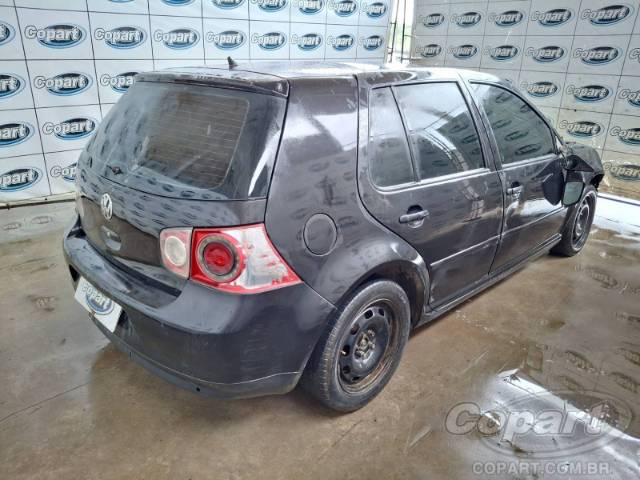 2010 VOLKSWAGEN GOLF 