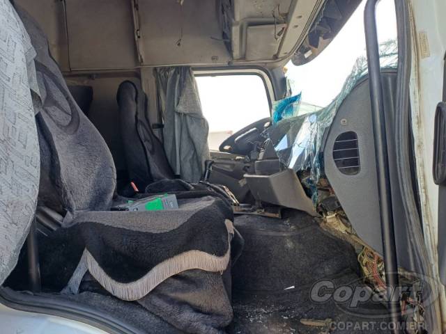 2010 MERCEDES BENZ AXOR 