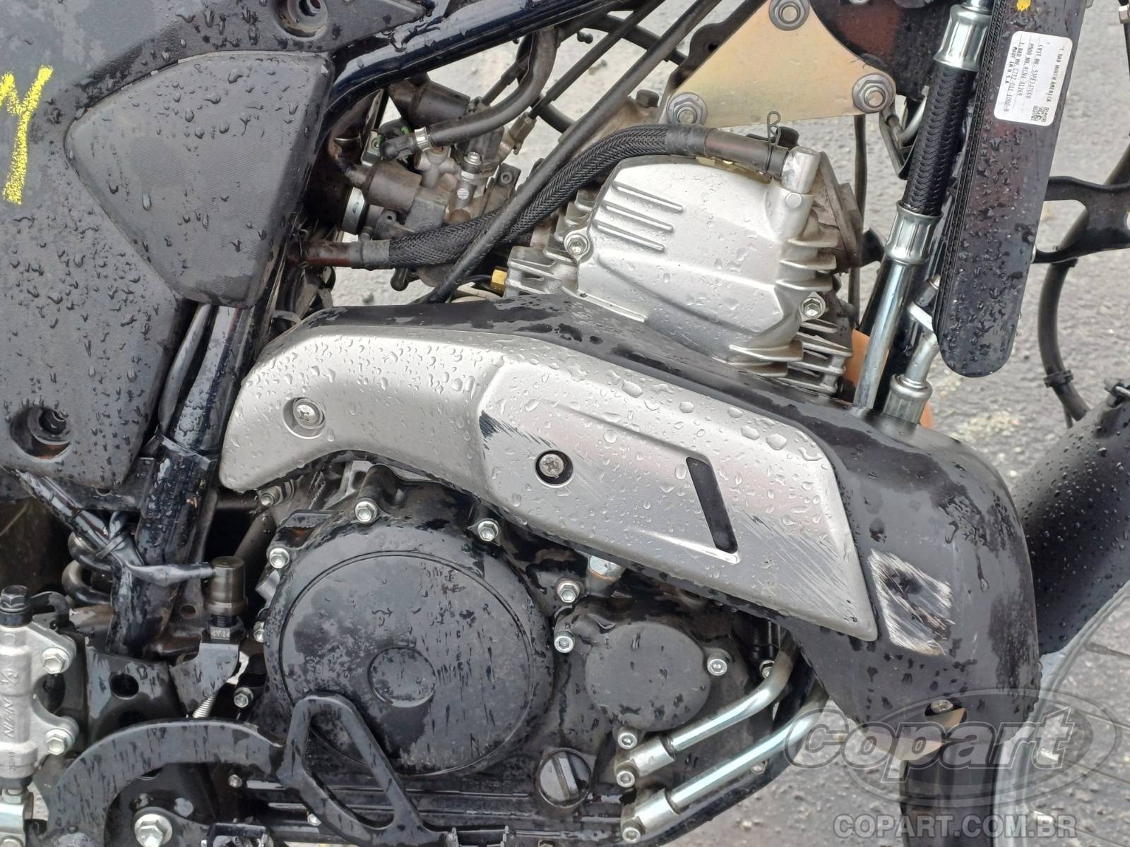 Foto 6 de 10: 2025 YAMAHA XTZ 250