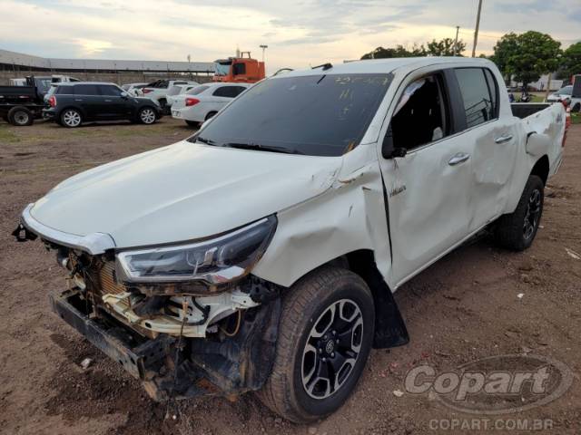 2022 TOYOTA HILUX CD 