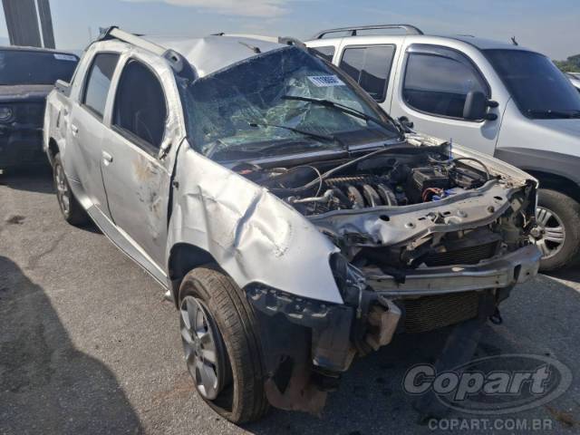 2019 RENAULT DUSTER OROCH 