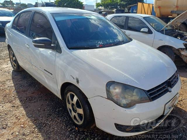 2013 VOLKSWAGEN POLO SEDAN 