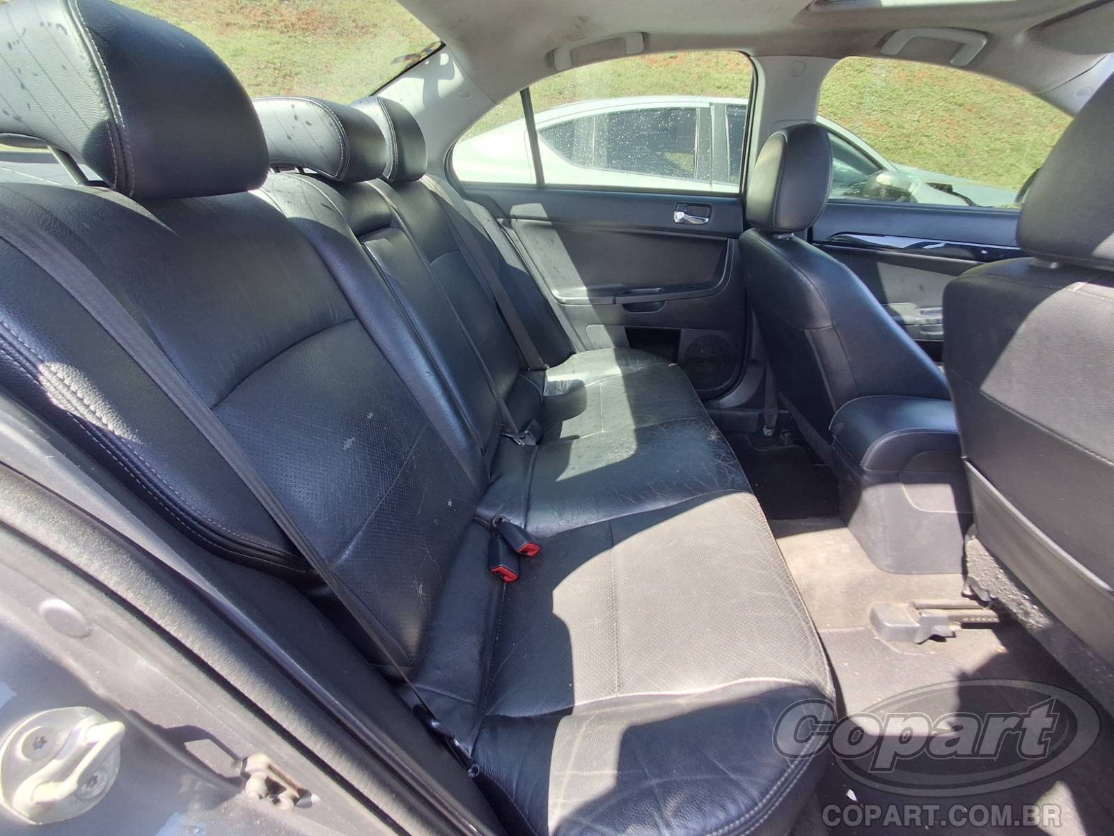 Foto 6 de 12: 2012 MITSUBISHI LANCER