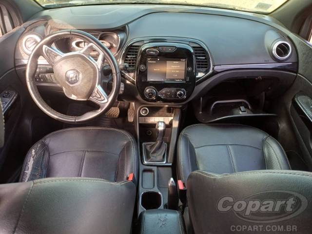 2022 RENAULT CAPTUR 