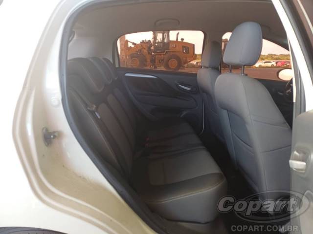 2016 FIAT PUNTO 