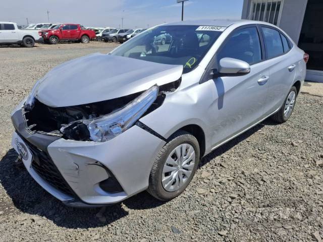 2025 TOYOTA YARIS SEDA 