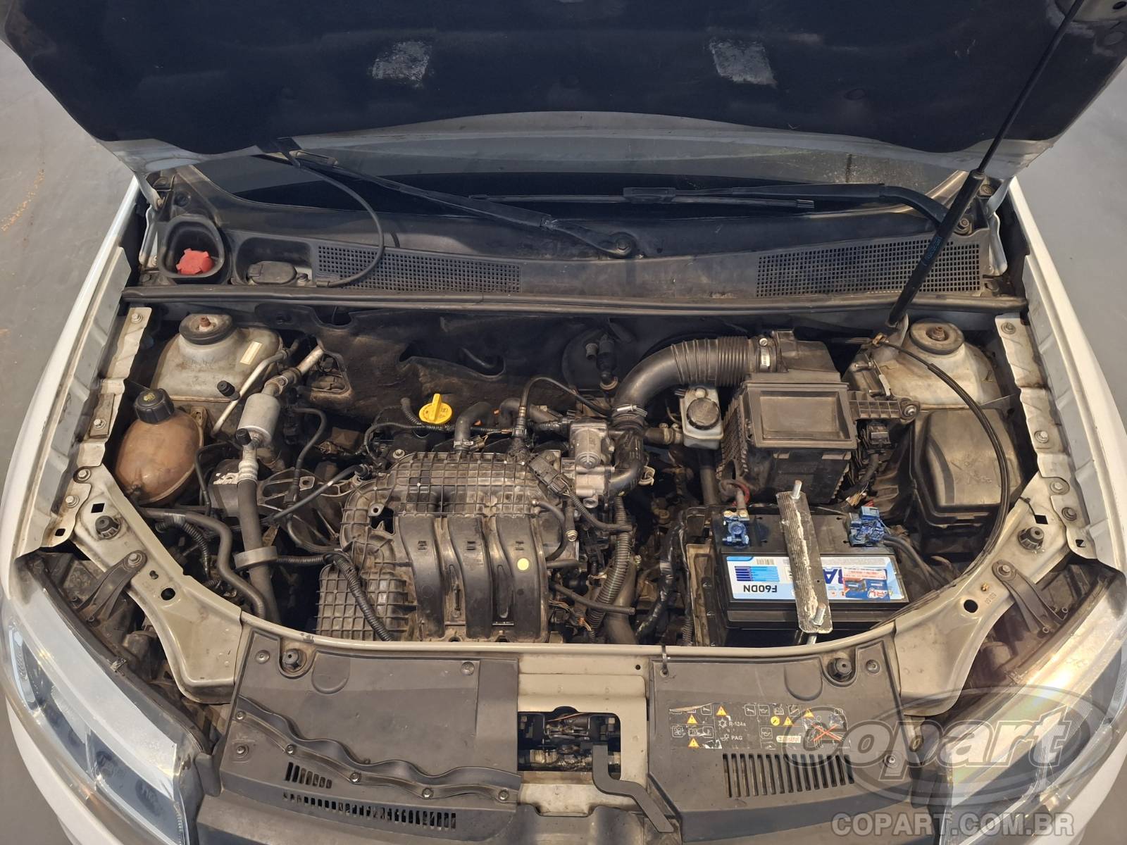 Foto 7 de 10: 2022 RENAULT LOGAN