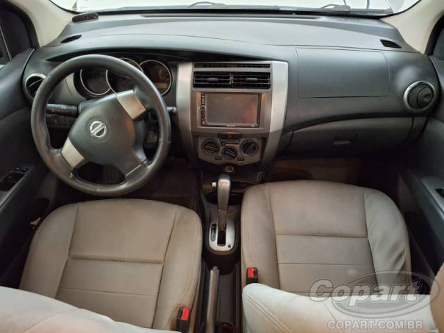 2010 NISSAN GRAND LIVINA 