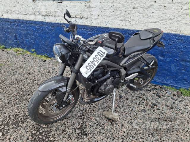 2023 TRIUMPH STREET TRIPLE 