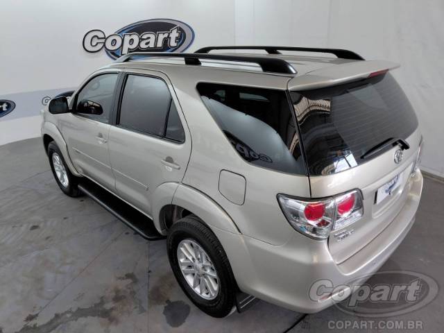 2014 TOYOTA HILUX SW4 