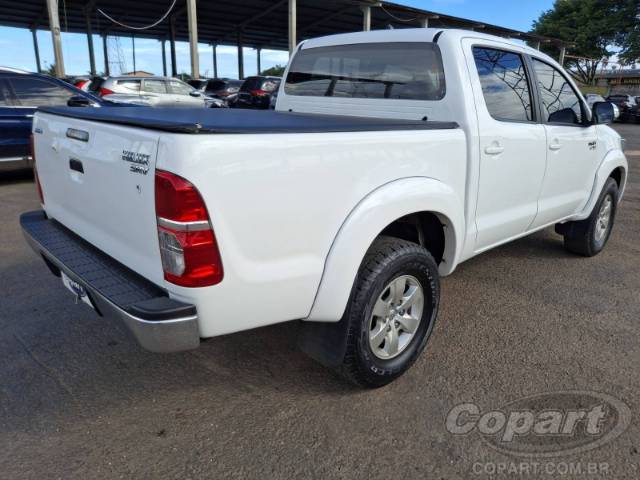 2015 TOYOTA HILUX CD 