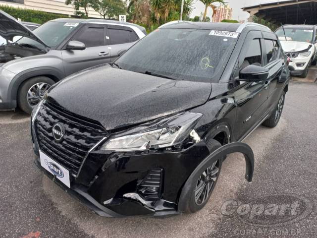 2023 NISSAN KICKS 