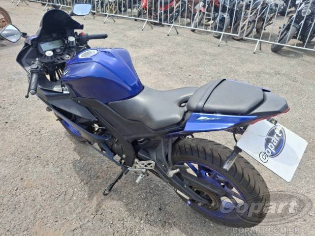 2025 YAMAHA YZF R15 