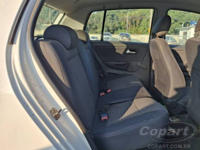 2013 VOLKSWAGEN FOX 
