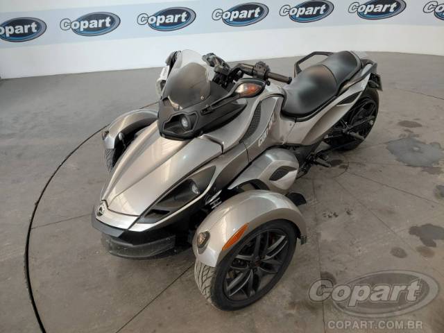 2013 CAN-AM SPYDER 