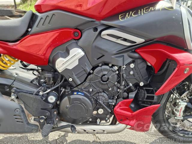 2025 DUCATI DIAVEL 