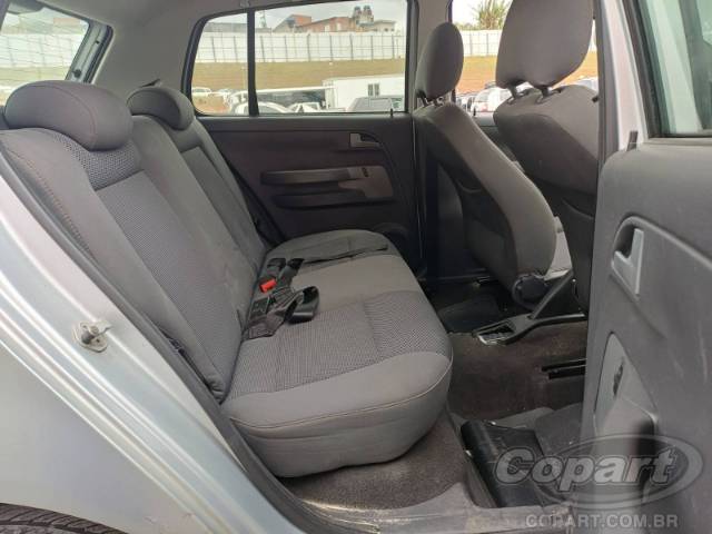 2010 VOLKSWAGEN FOX 
