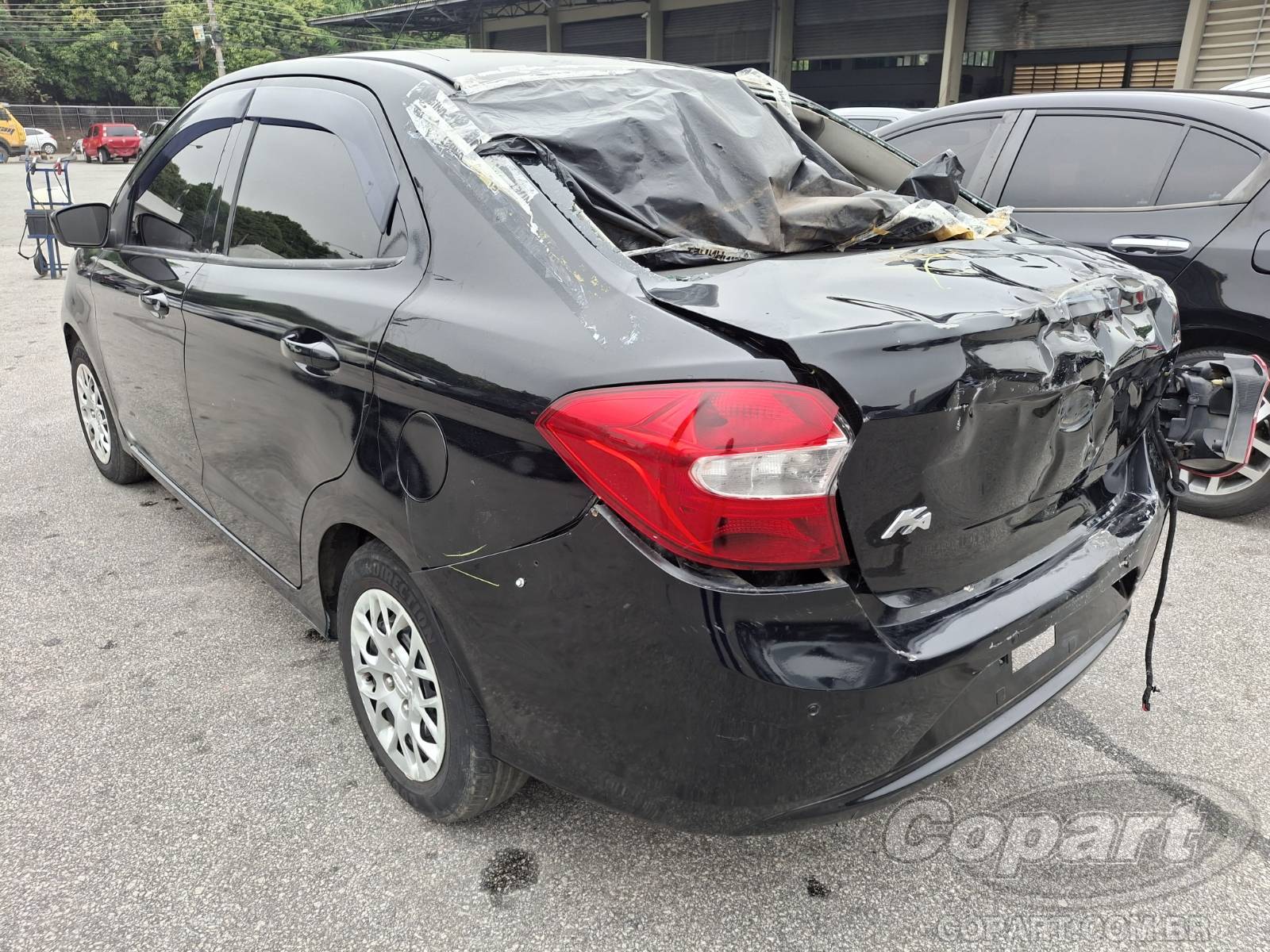 2015 FORD KA SEDAN — foto 3 de 10