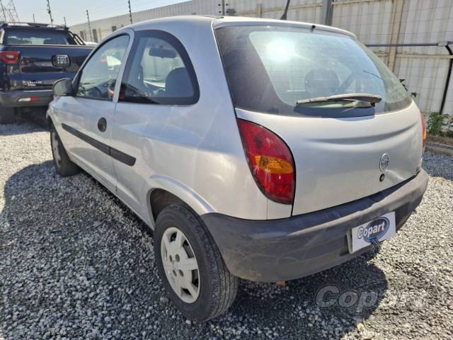 2001 CHEVROLET CELTA 