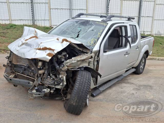 2015 NISSAN FRONTIER CD 