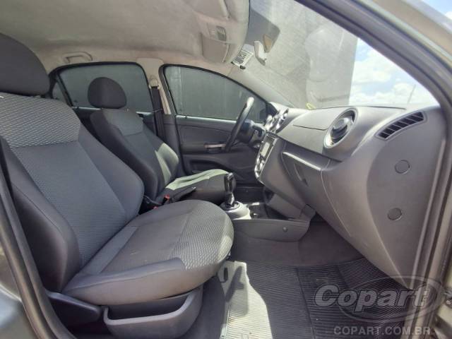 2011 VOLKSWAGEN GOL 