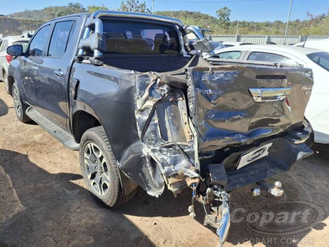 2022 TOYOTA HILUX CD 