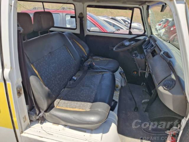 2012 VOLKSWAGEN KOMBI 