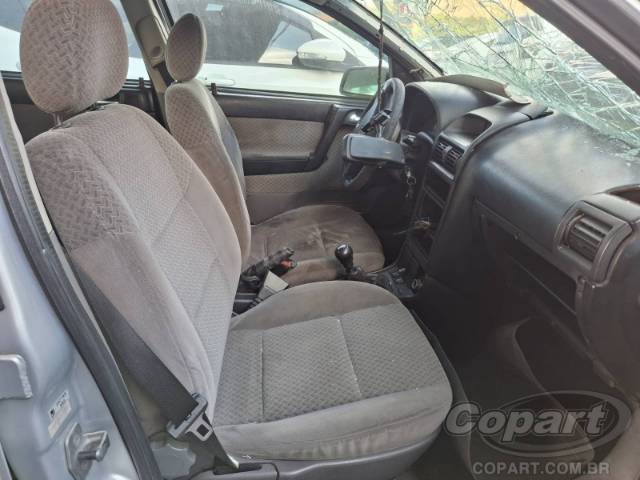 2004 CHEVROLET ASTRA SEDAN 