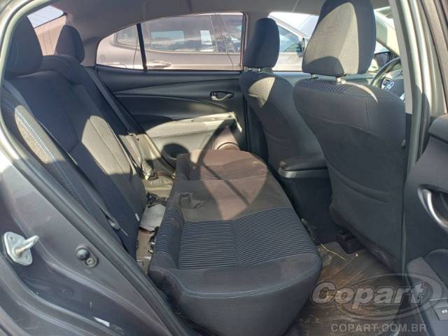 2022 TOYOTA YARIS SEDA 