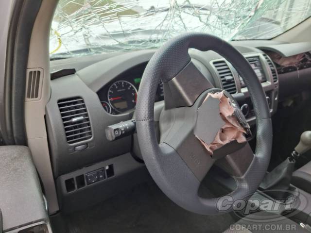 2015 NISSAN FRONTIER CD 
