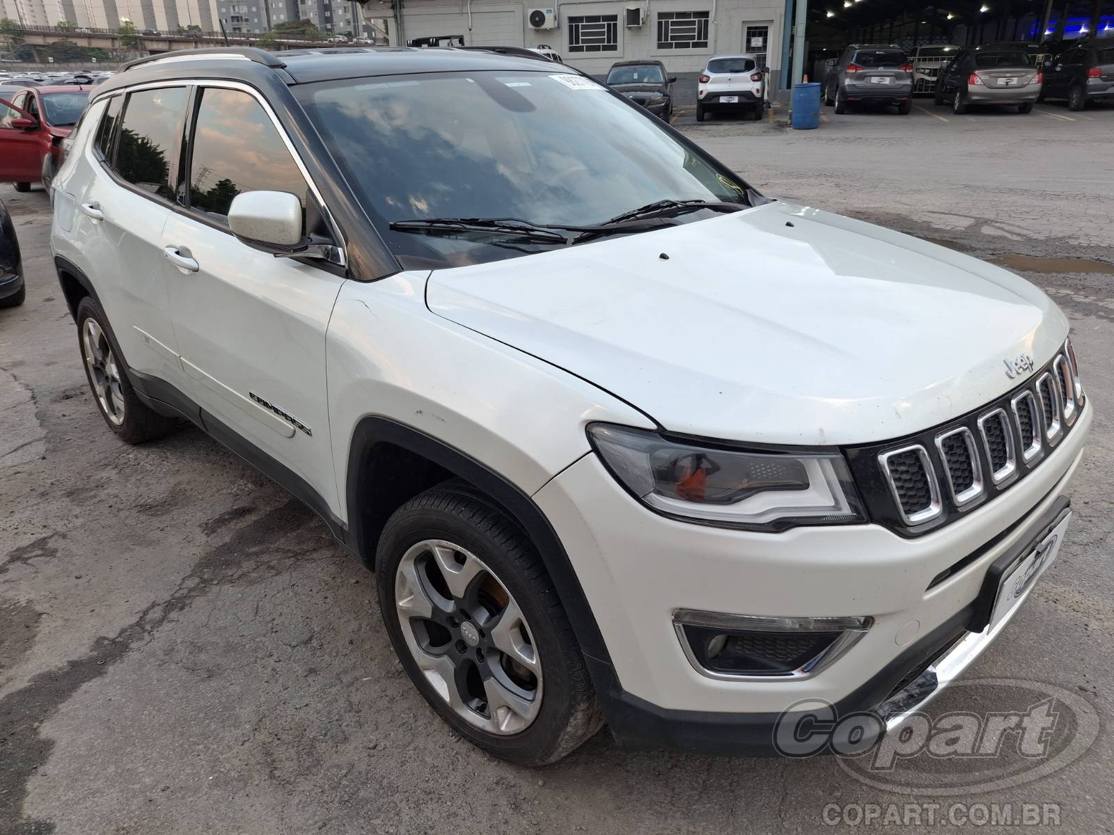 Veículo Jeep Compass Jeep Compass Limited 2.0 16V Tigershark 2017 Enchente Médio 2017 em leilão