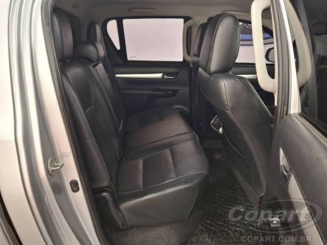2022 TOYOTA HILUX CD 