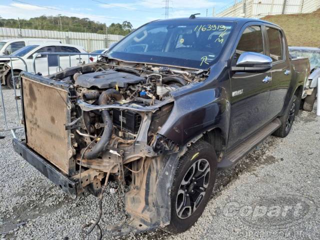 2024 TOYOTA HILUX CD 