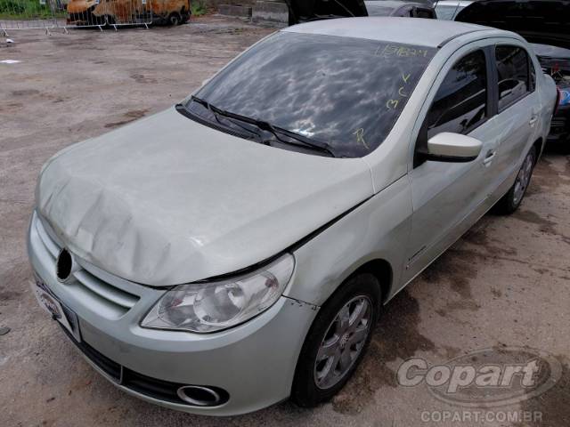2010 VOLKSWAGEN VOYAGE 