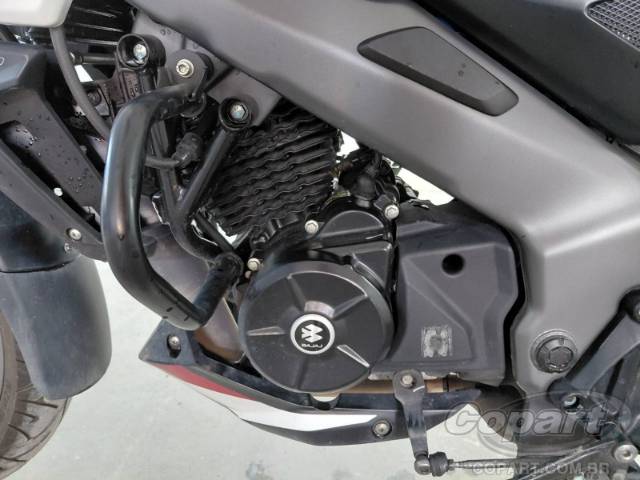 2026 BAJAJ DOMINAR 
