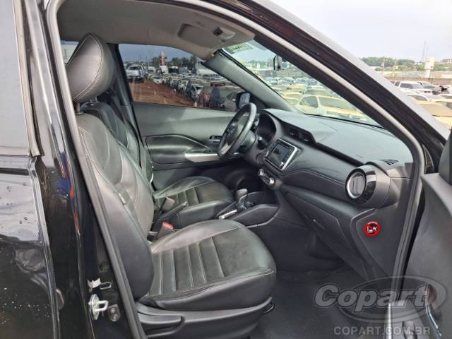 2019 NISSAN KICKS 