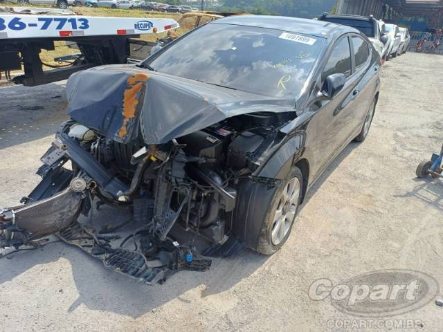 2013 HYUNDAI ELANTRA 
